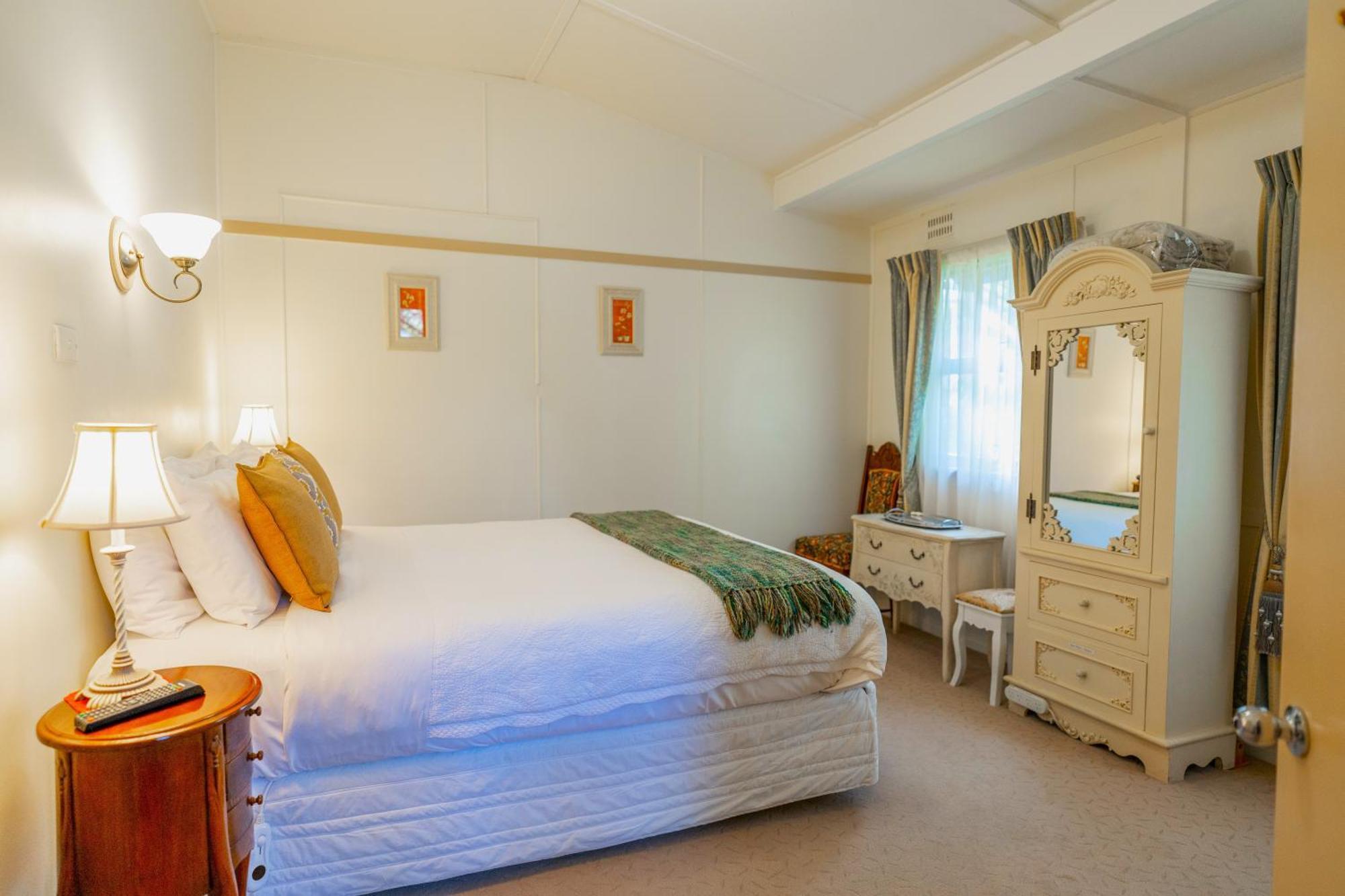 Kubba Roonga Guesthouse - Boutique Luxury Spa Retreat & Gardens - Blue Mountains Blackheath Esterno foto