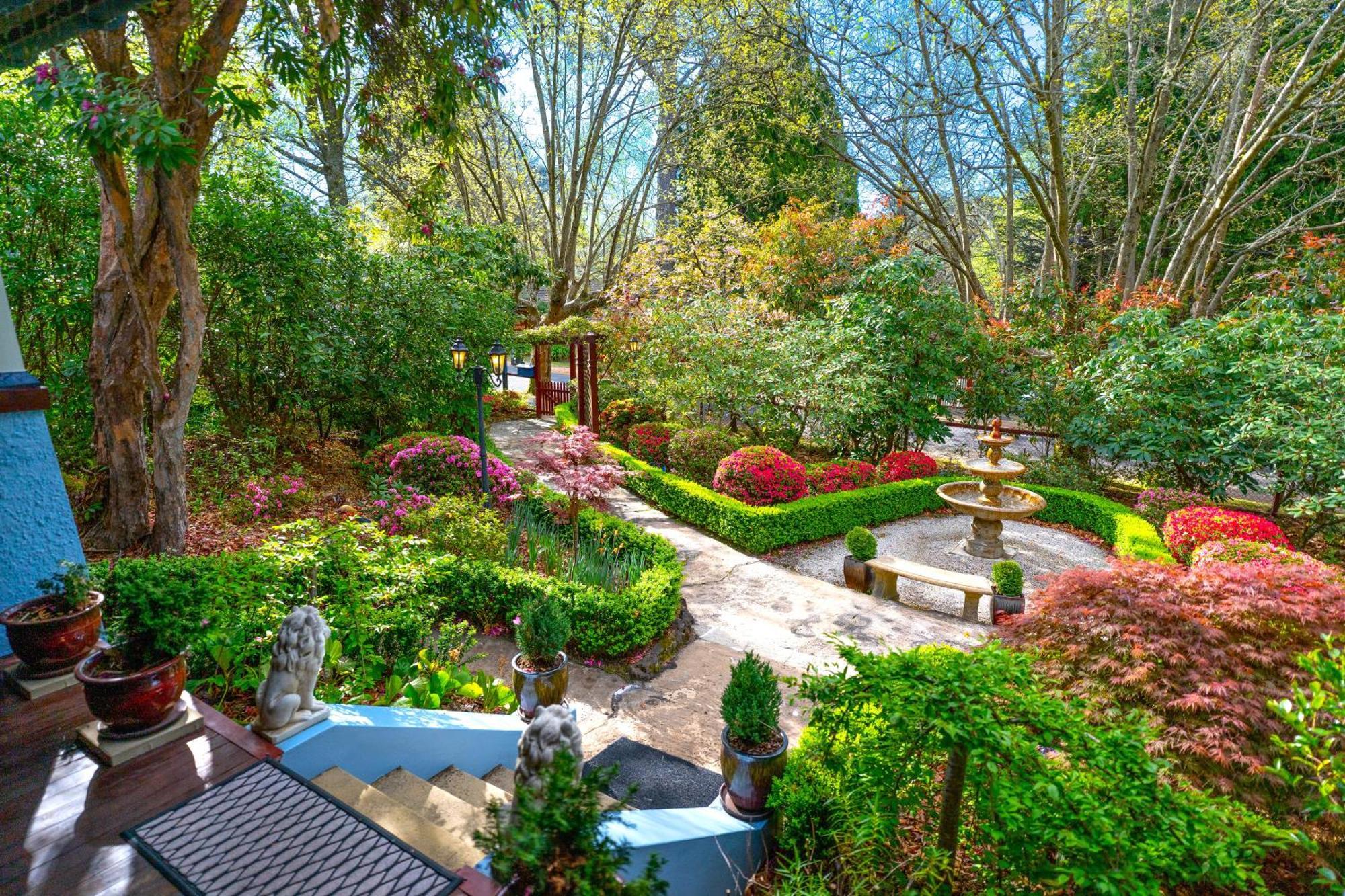 Kubba Roonga Guesthouse - Boutique Luxury Spa Retreat & Gardens - Blue Mountains Blackheath Esterno foto